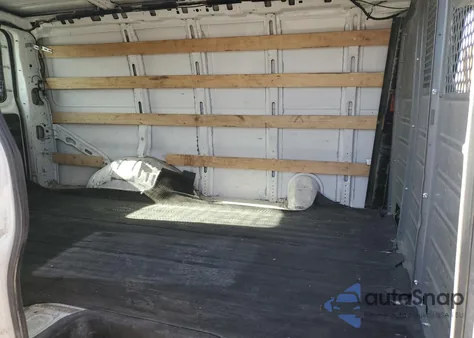 2014 GMC Savana G2500 из США, поврежденный, VIN 1GTW7FCA9E1909899